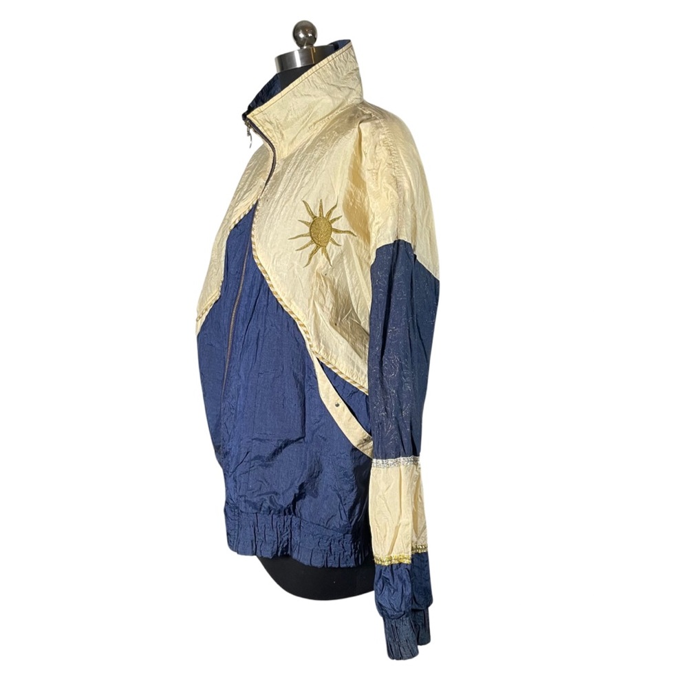 1990’s Medieval Windbreaker Beige and Dark Blue